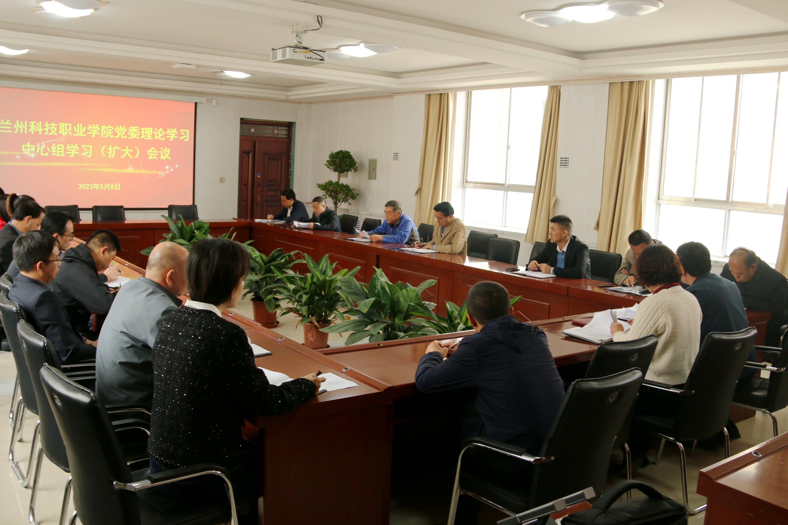 1683524392332549.jpg 1683524392332549.jpg