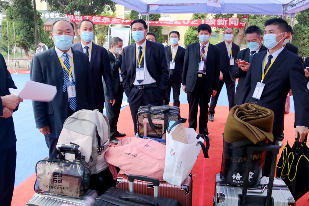 1631621185.jpg 1.jpg